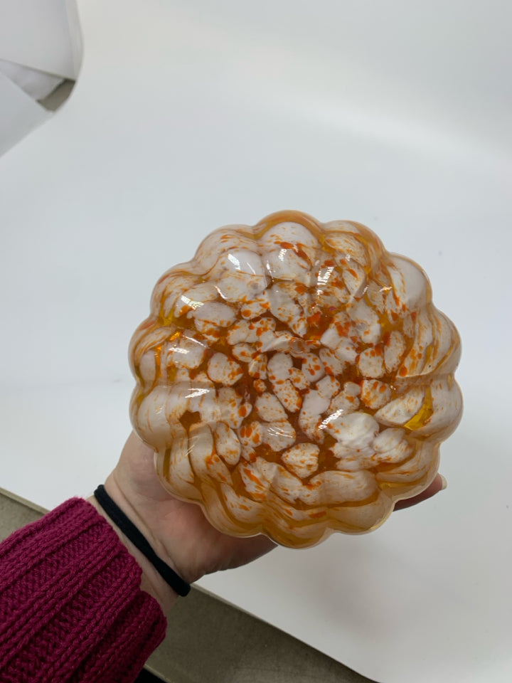 ORANGE/WHITE PATTERN BLOWN GLASS PUMPKIN.