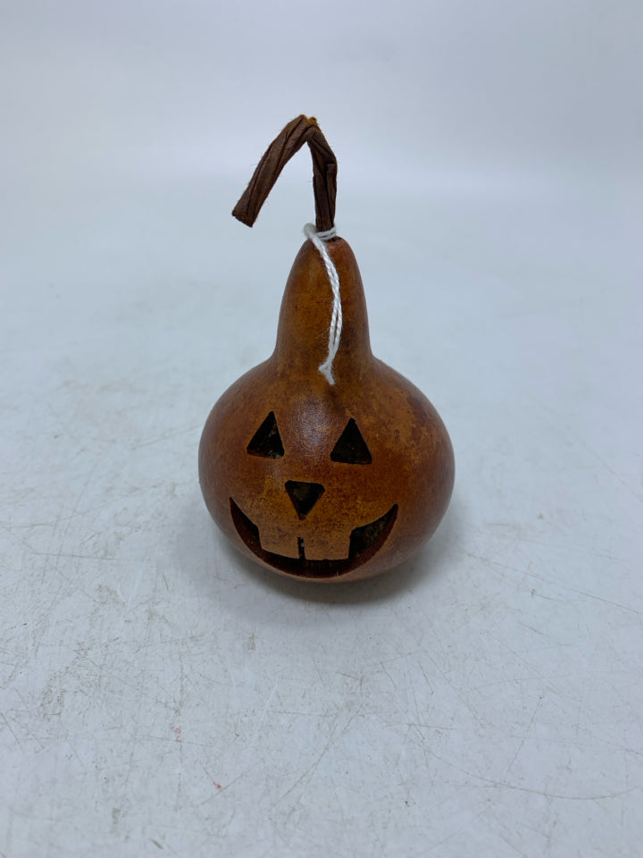 MINI CARVED JACKO LANTERN MEADOWBROOKE GOURDS.