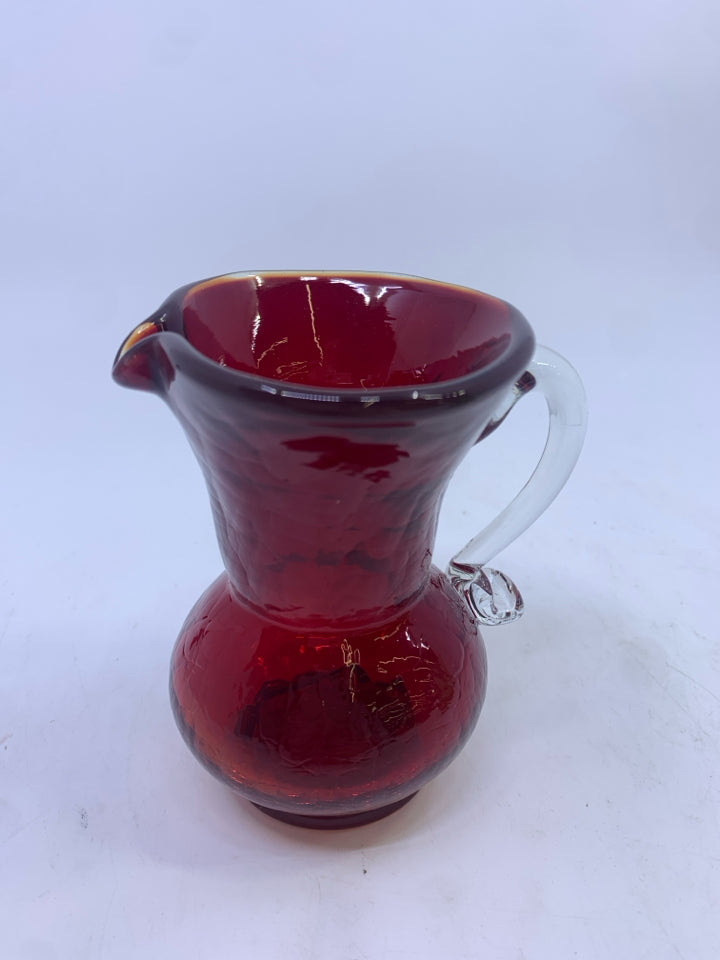 RED CRACKLE GLASS VASE W/HANDLE.
