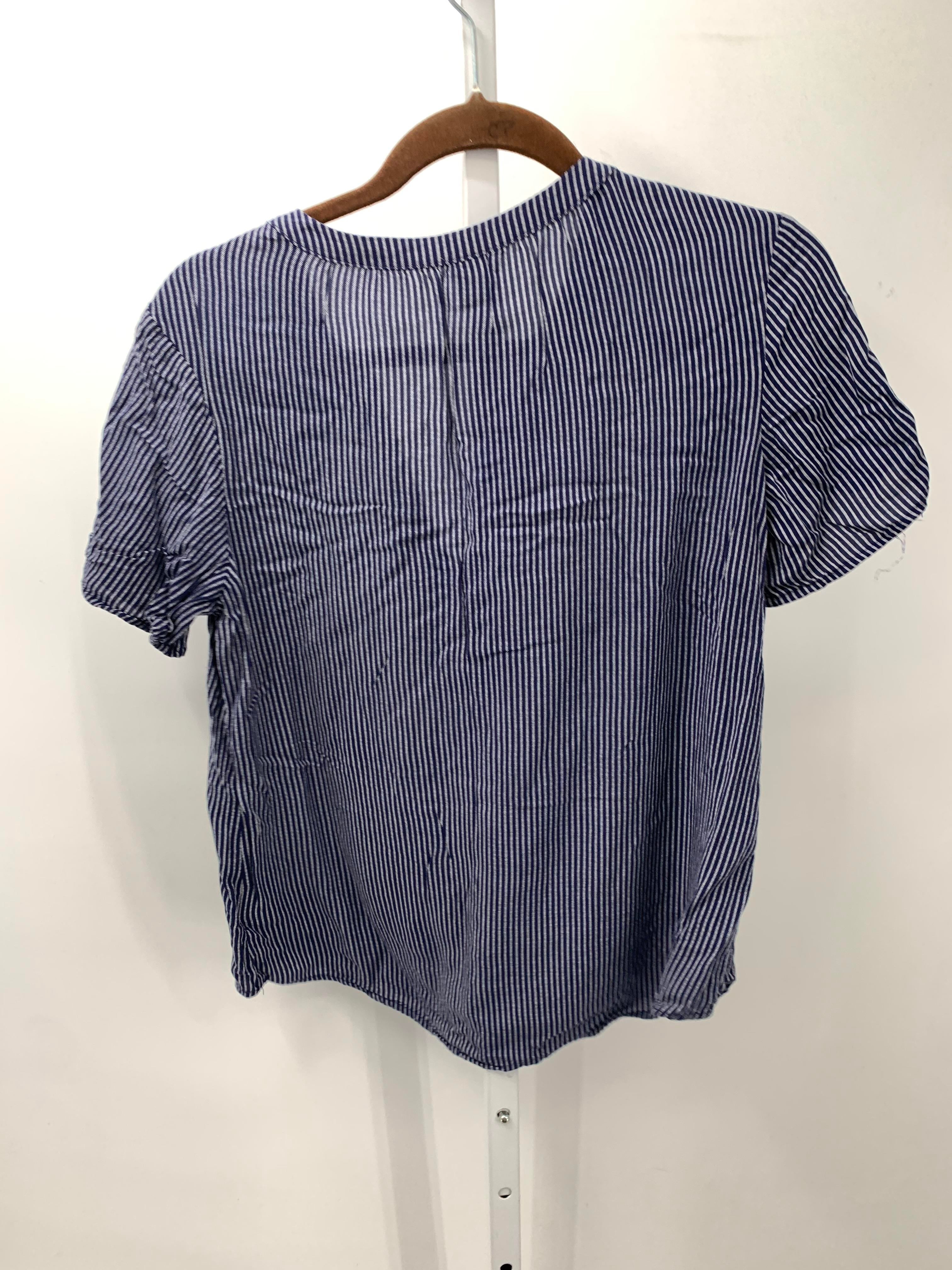 Old Navy Size Medium Misses Short Sleeve Shirt