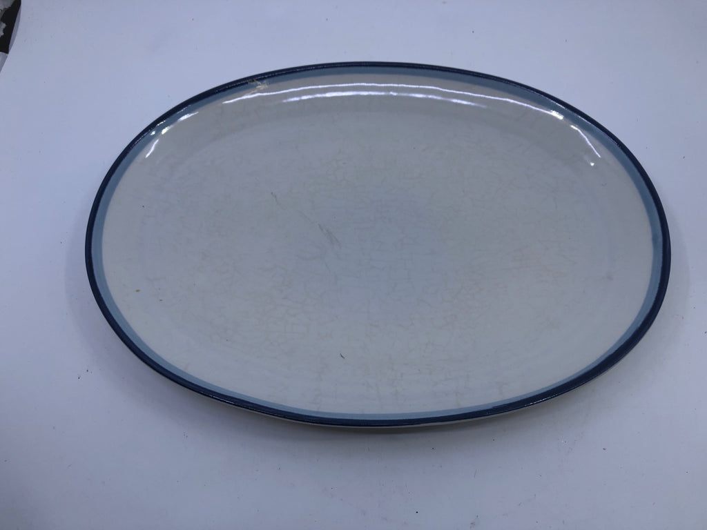 OVAL BLUE RIMMED PFALTZGRAFF PLATTER.