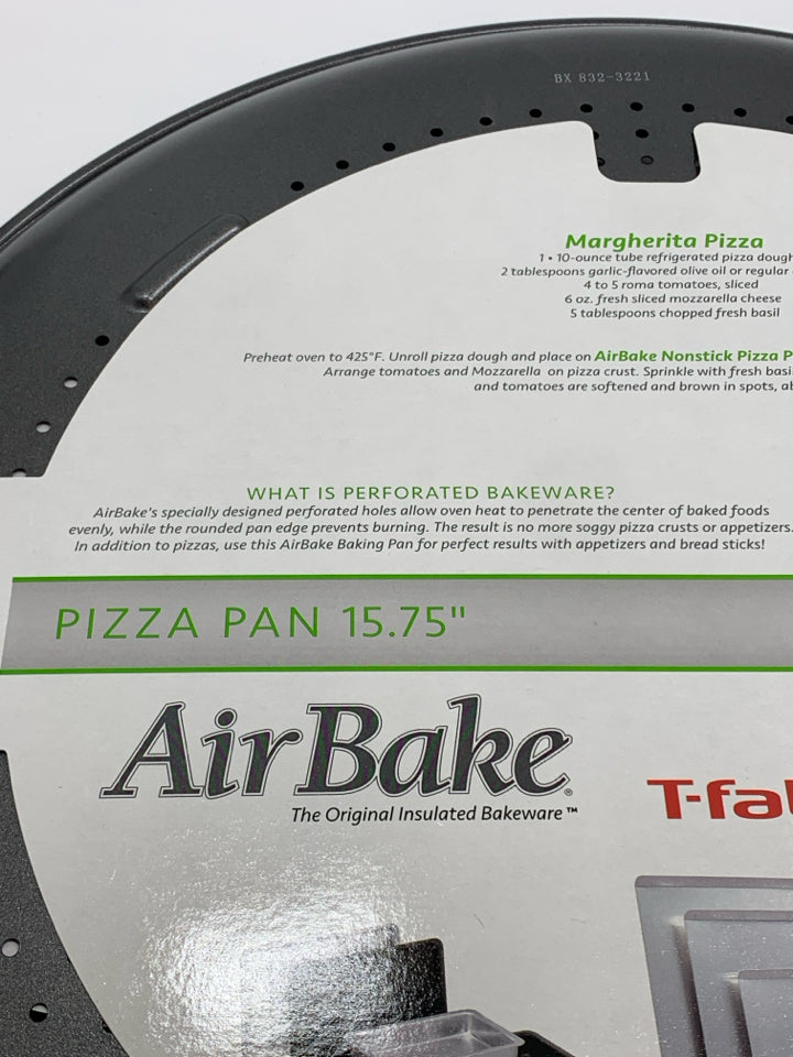 NWT AIR BAKE PIZZA PAN.