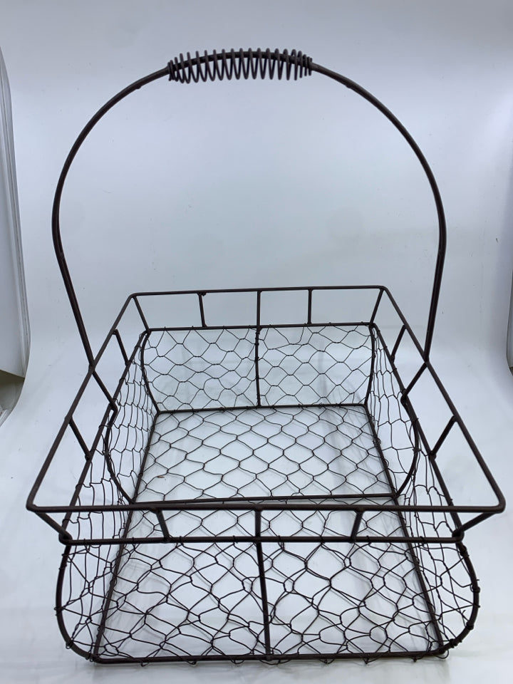 BROWN CHICKEN WIRE BASKET W/HANDLE.