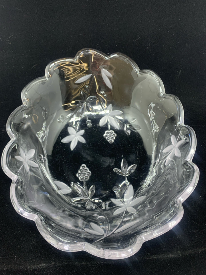 GLASS BOWL W/ETCHED + FROSTED FLOWERS.
