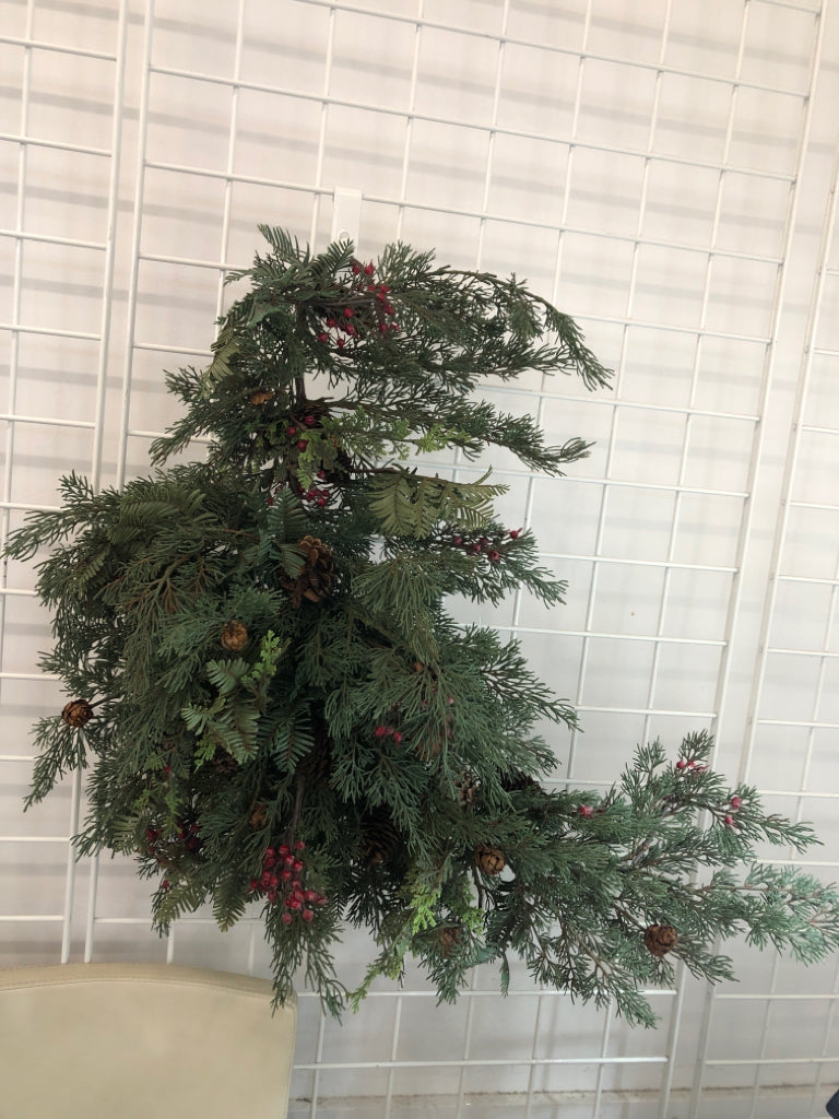 FAUX PINE & BERRY SWAG.