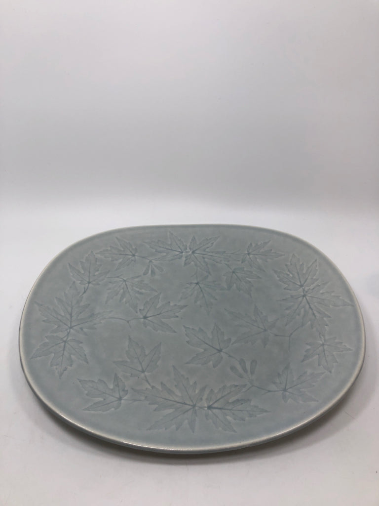 VTG LEAF EMBOSSED GREY CERAMIC PLATTER- WOODSONG.