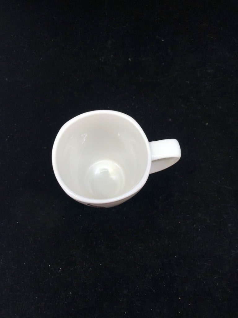 6 CORELLE BROWN LEAF PATTERN MUGS.