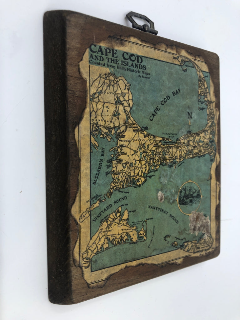 VTG WOOD CAPE COD WALL HANGING.