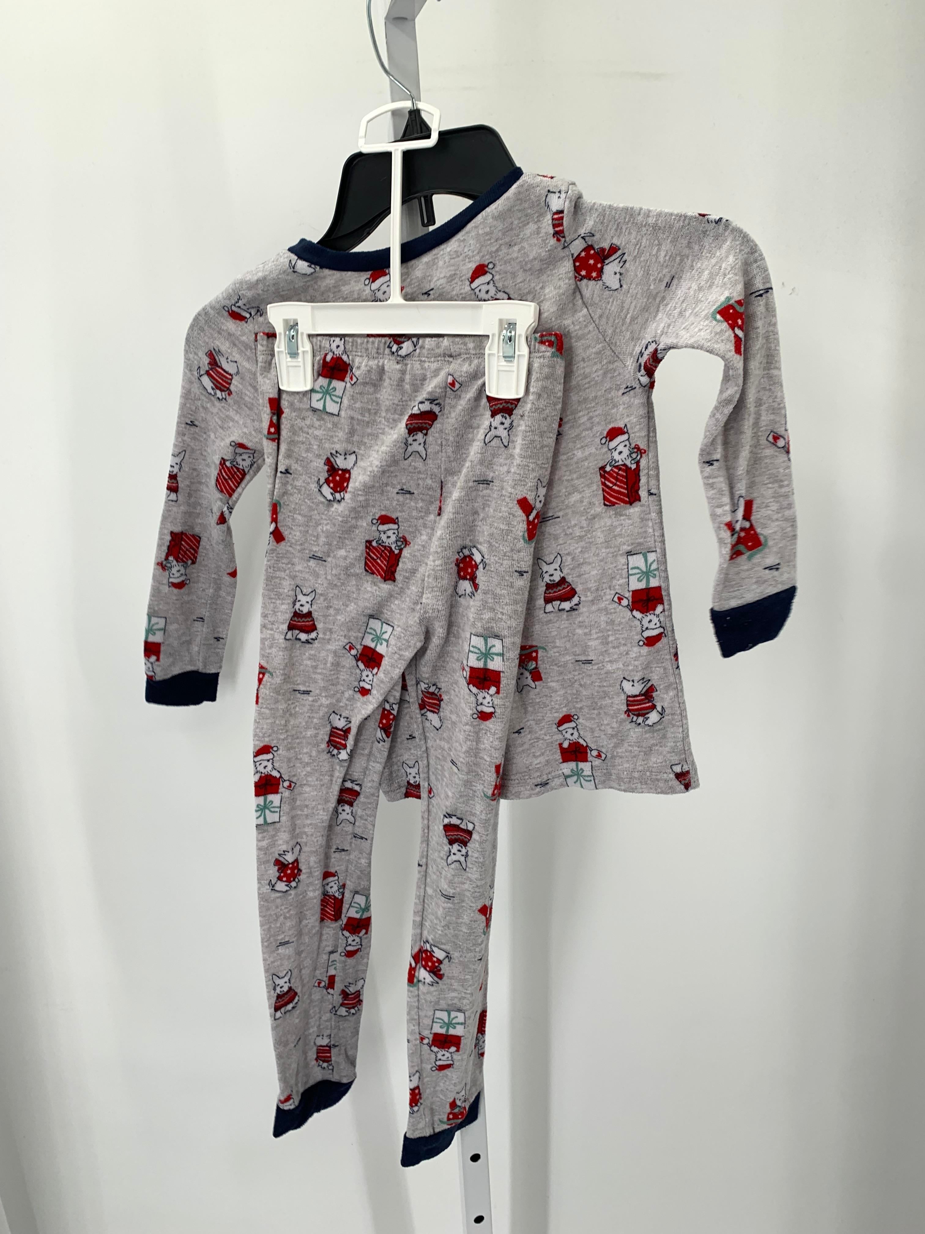 PAJAMAS DOGS AND PRESENTS