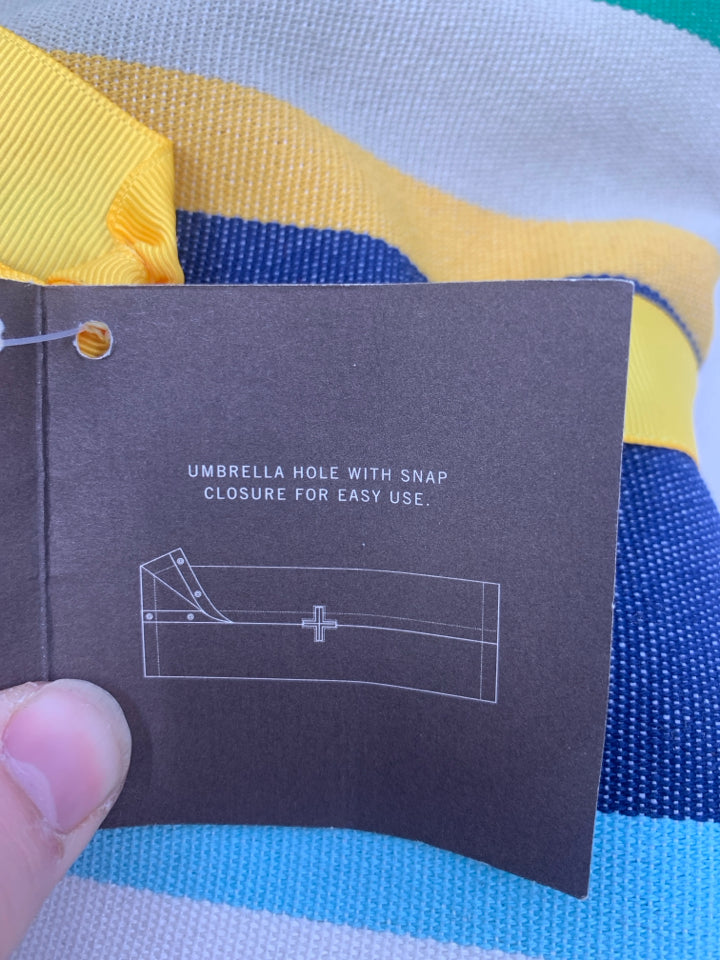 NEW STRIPED INDOOR/OUTDOOR TABLE RUNNER W/ UMBRELLA HOLE.