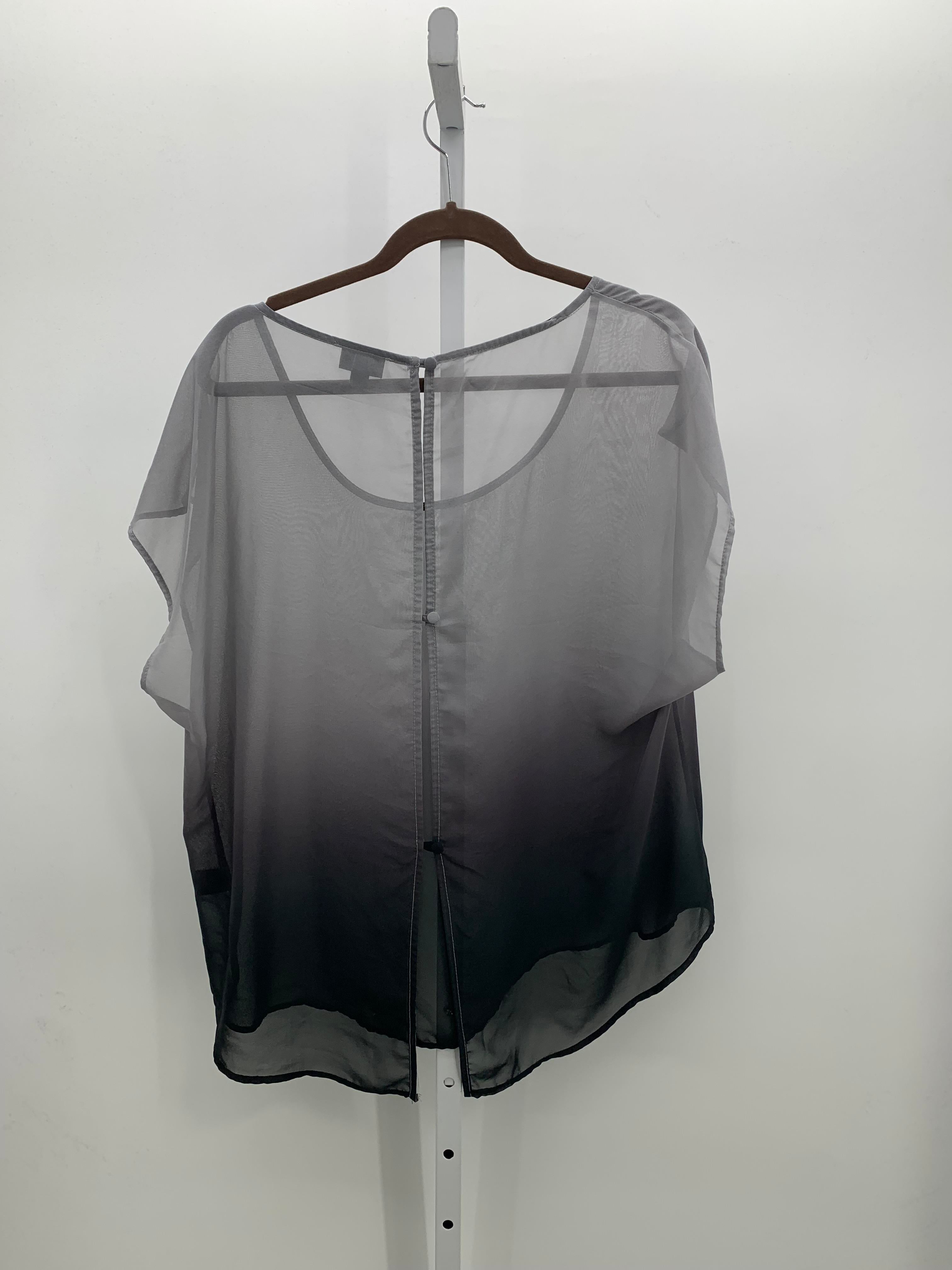 Torrid Size 0X Womens Short Sleeve Shirt