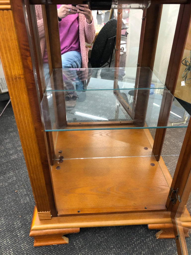CURIO CABINET W/LIGHTS & GLASS SHELVES.