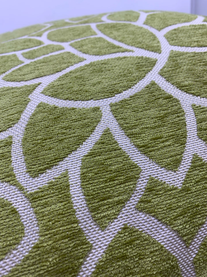 GREEN AND FLORAL PATTERN SQUARE PILLOW.
