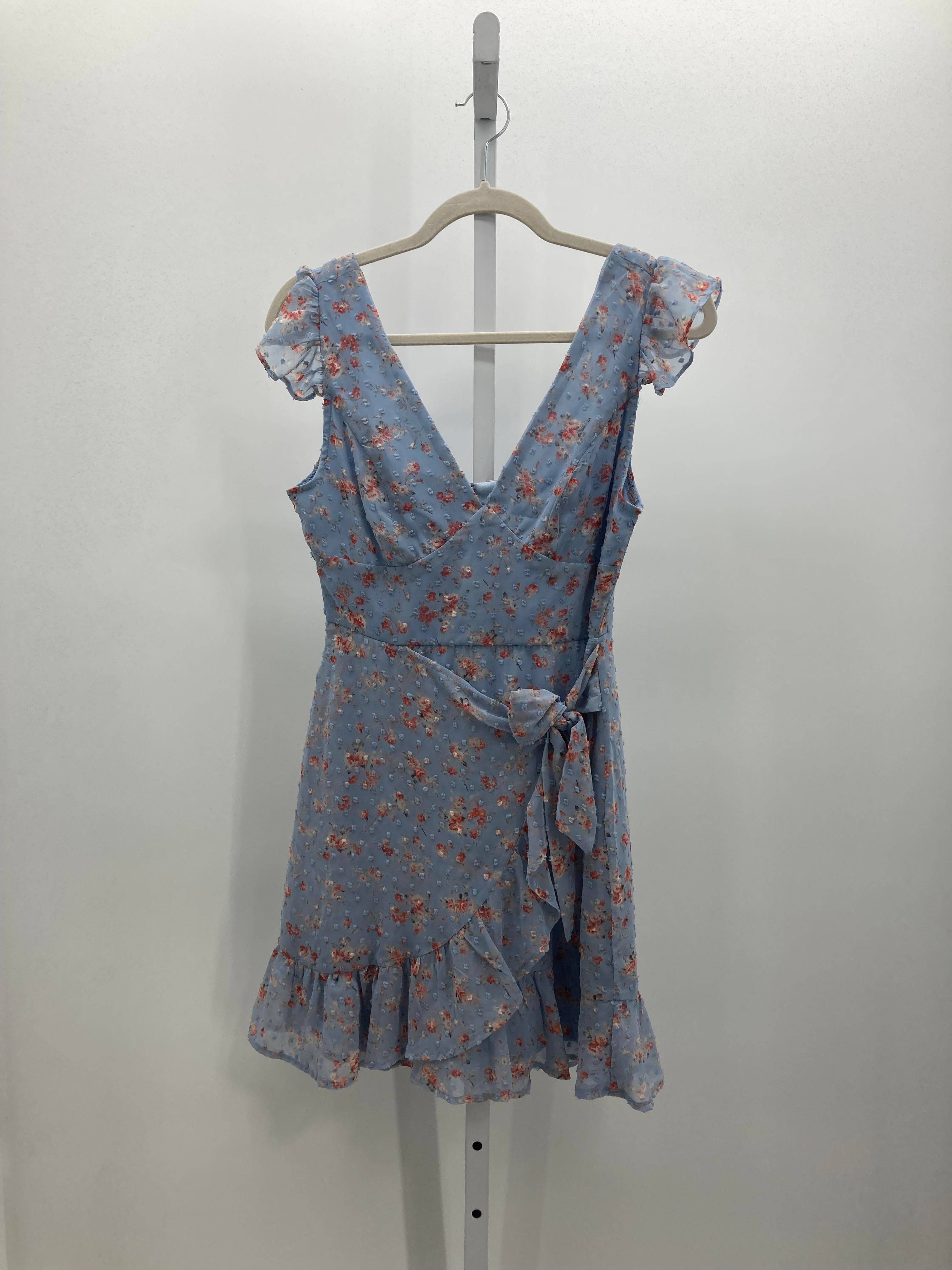 Size Small Juniors Sleeveless Dress