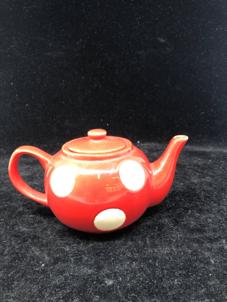 SMALL RED POLKA DOT TEAPOT.
