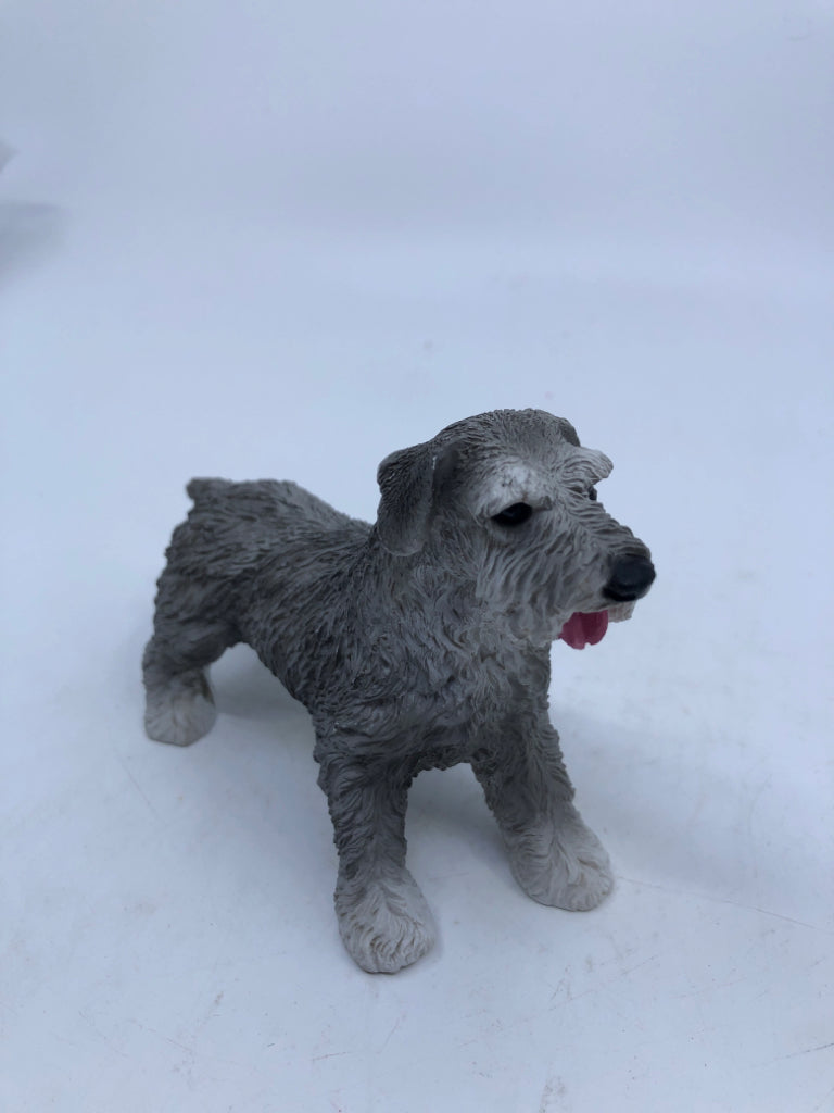 GREY RESIN DOG FIGURE.