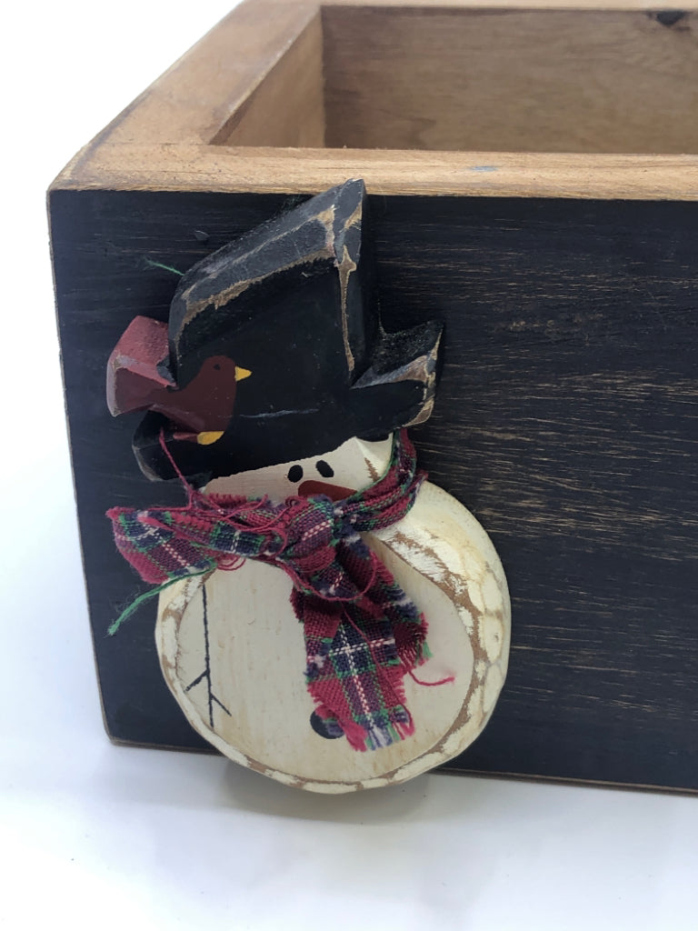BLUE WOOD BLOCK CADDY W/ SNOWMAN.