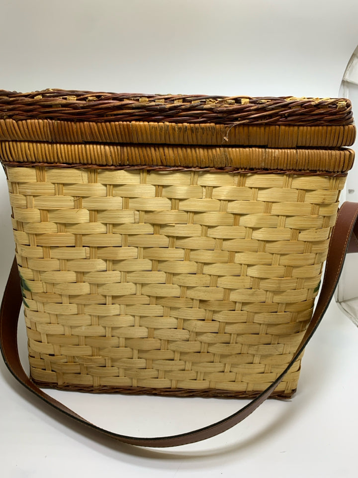 GRAPE PAINTED WICKER PICNIC BASKET W/2 PLASTIC CUPS & BOTTLE OPENER.