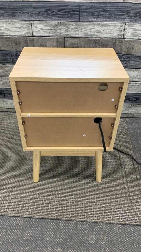 LT WOOD NIGHTSTAND W/DRAWER AND OUTLET STRIP.