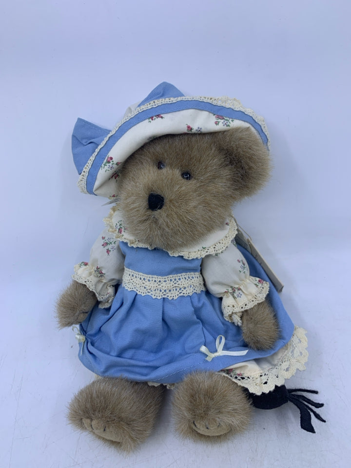 LITTLE MISS MUFFET TAN BEAR W/ SPIDER ON FOOT BOYDS BEAR.