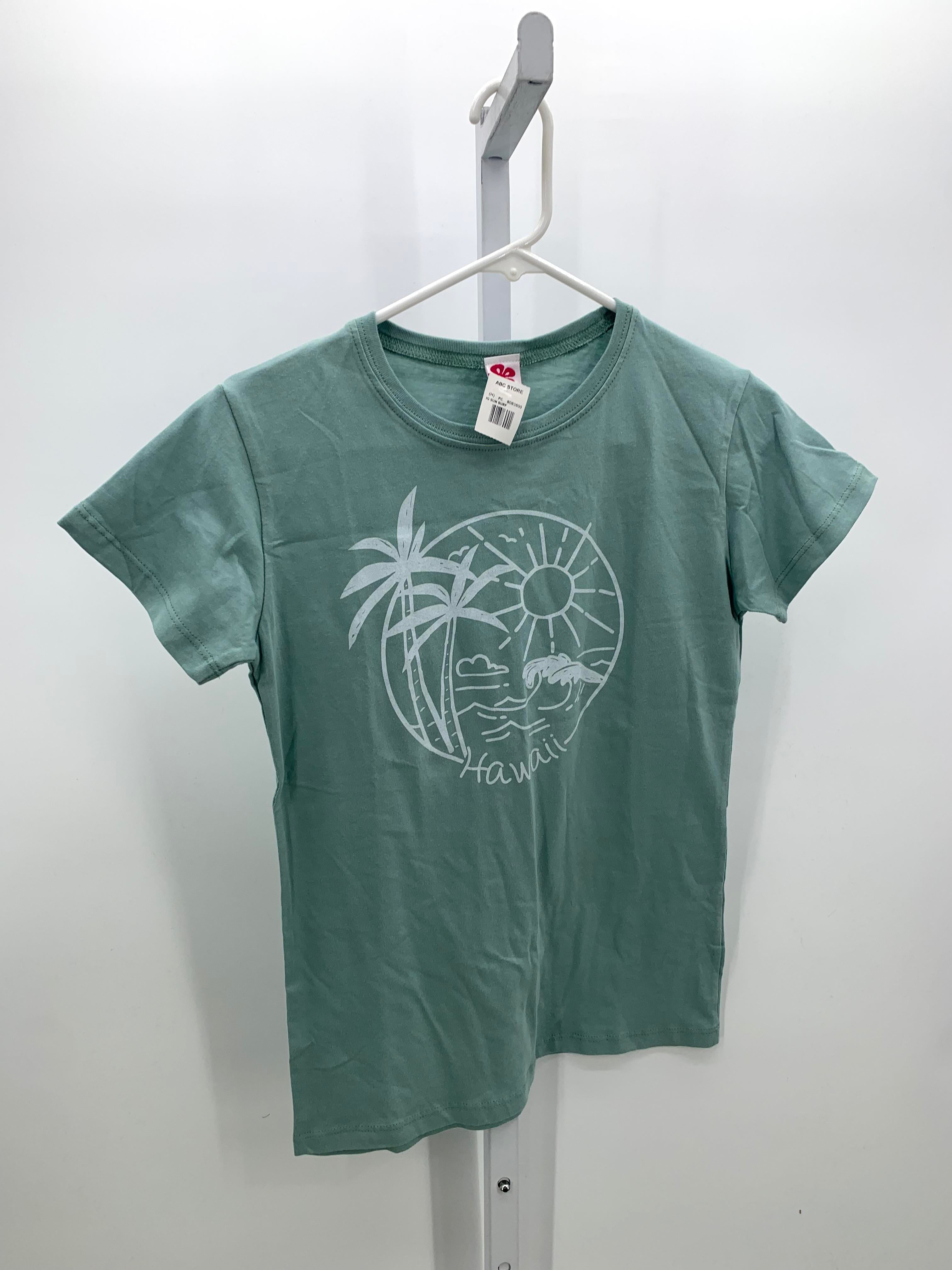 Size Medium Juniors Short Sleeve Shirt