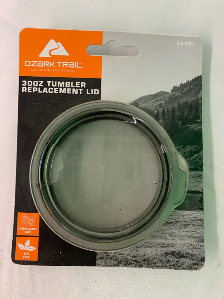 NIP 30oz TUMBLER REPLACEMENT LID.