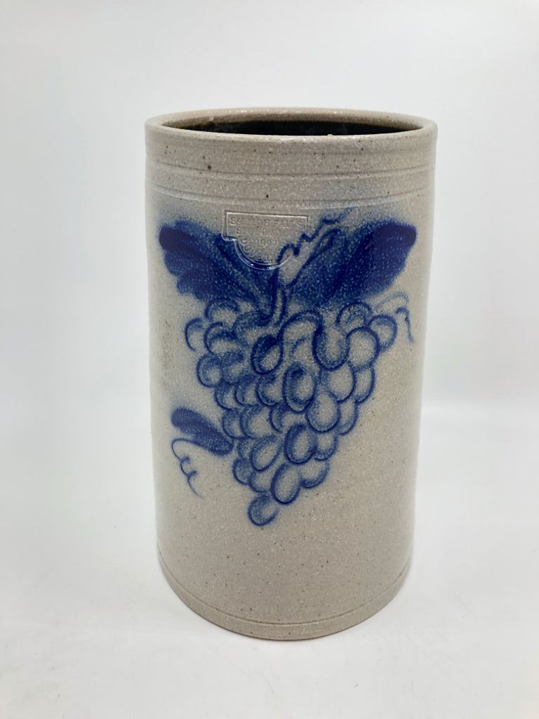 SALMON FALLS 1997 STONEWARE WINE COOLER W/BLUE GRAPES.