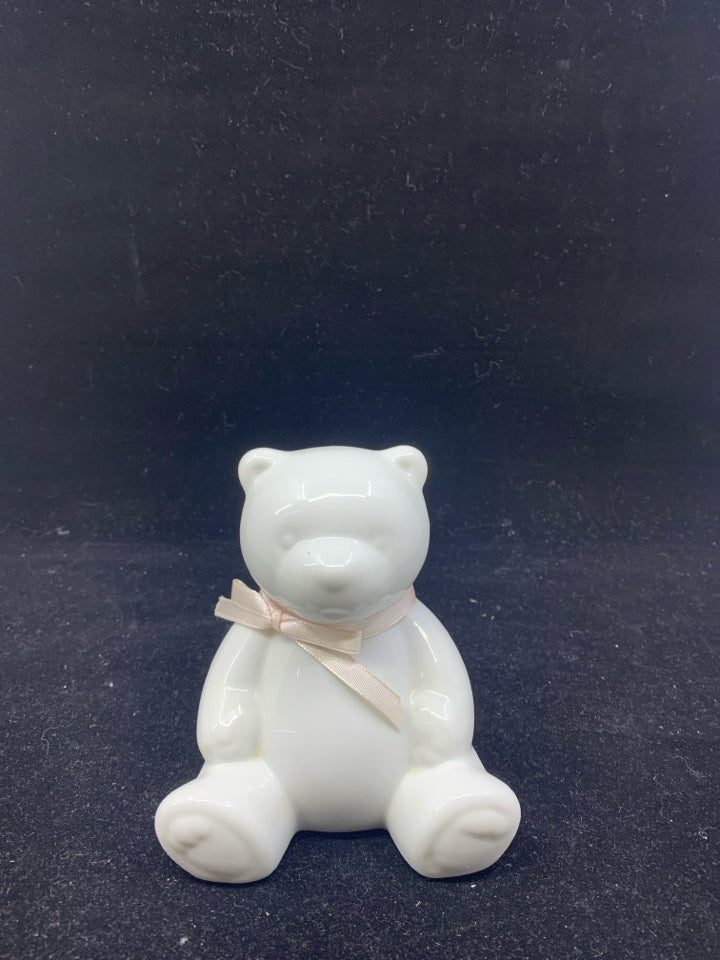 WHITE SMALL BEAR PIGGY BANK.