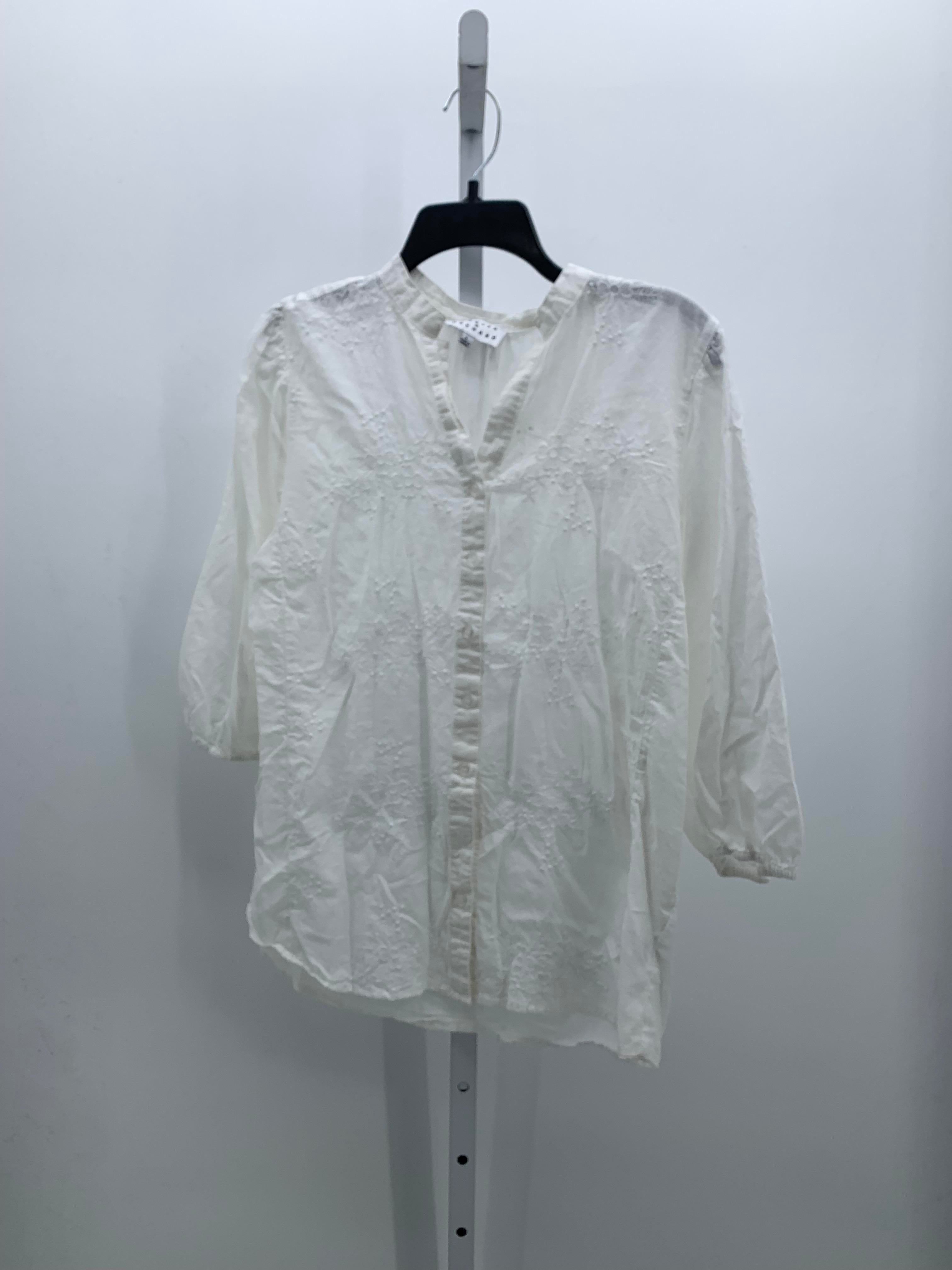 Size Large Misses 3/4 Sleeve Shirt