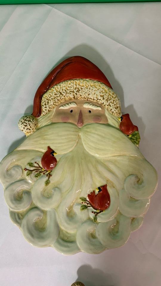 EMBOSSED SANTA W CARDINALS PLATTER.