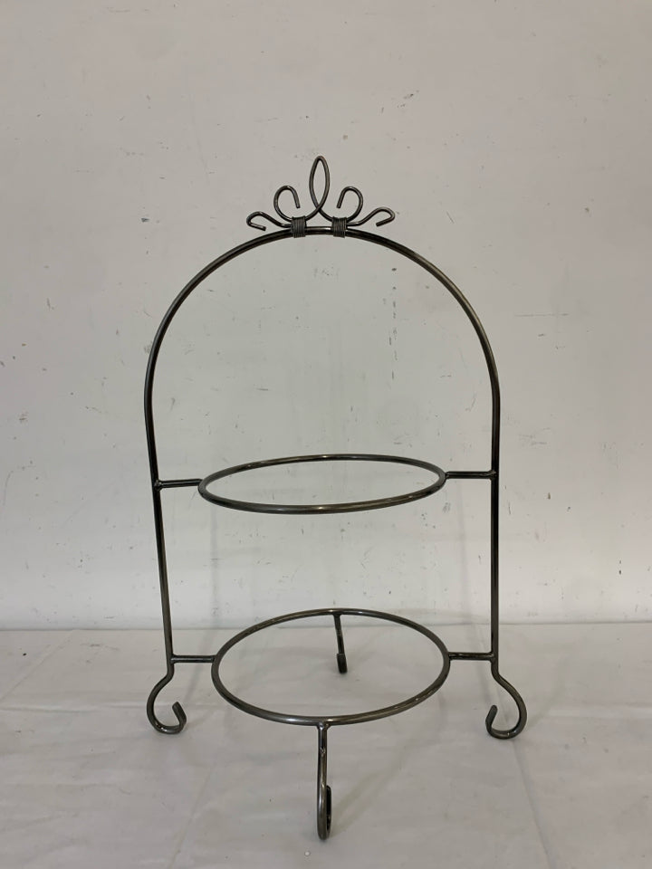 SILVER METAL 2 TIER PLATE STAND.