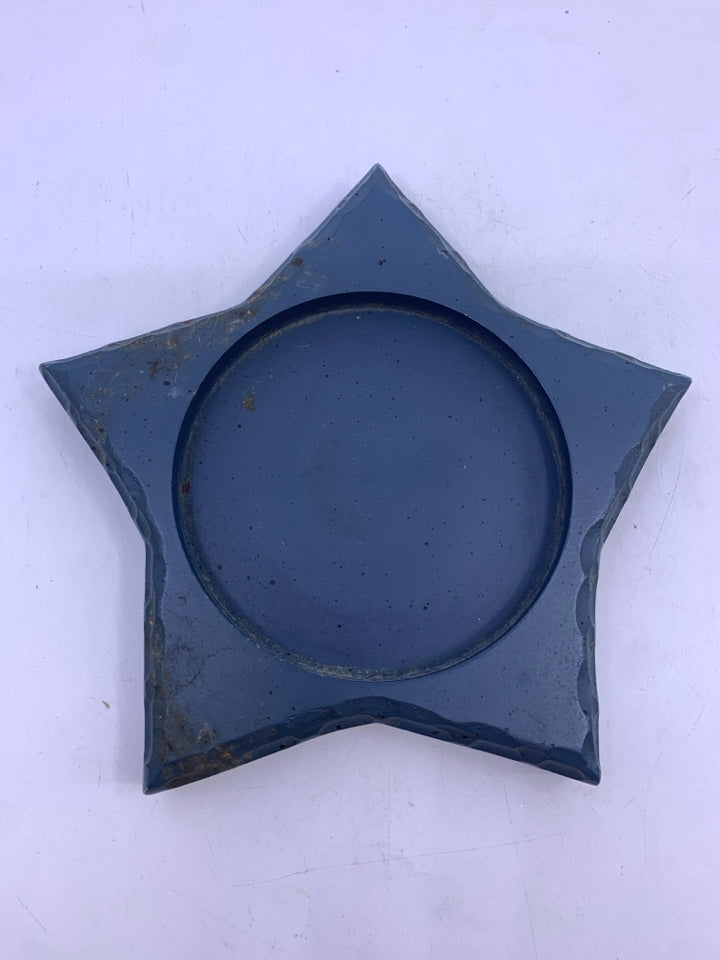 BLUE STAR CANDLE PLATE.