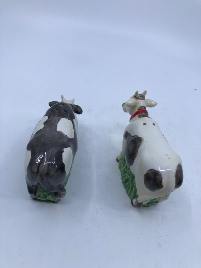 MR & MRS COW SALT & PEPPER SHAKERS.