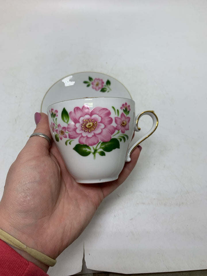 PINK FLOWERS GOLD RIM TEA CUP SAUCER.