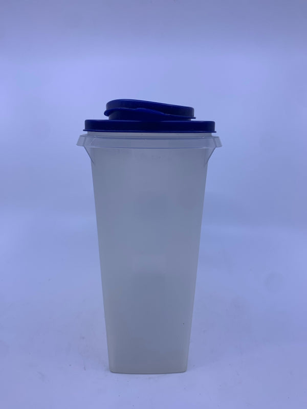 VTG TUPPERWARE CEREAL CONTAINER.