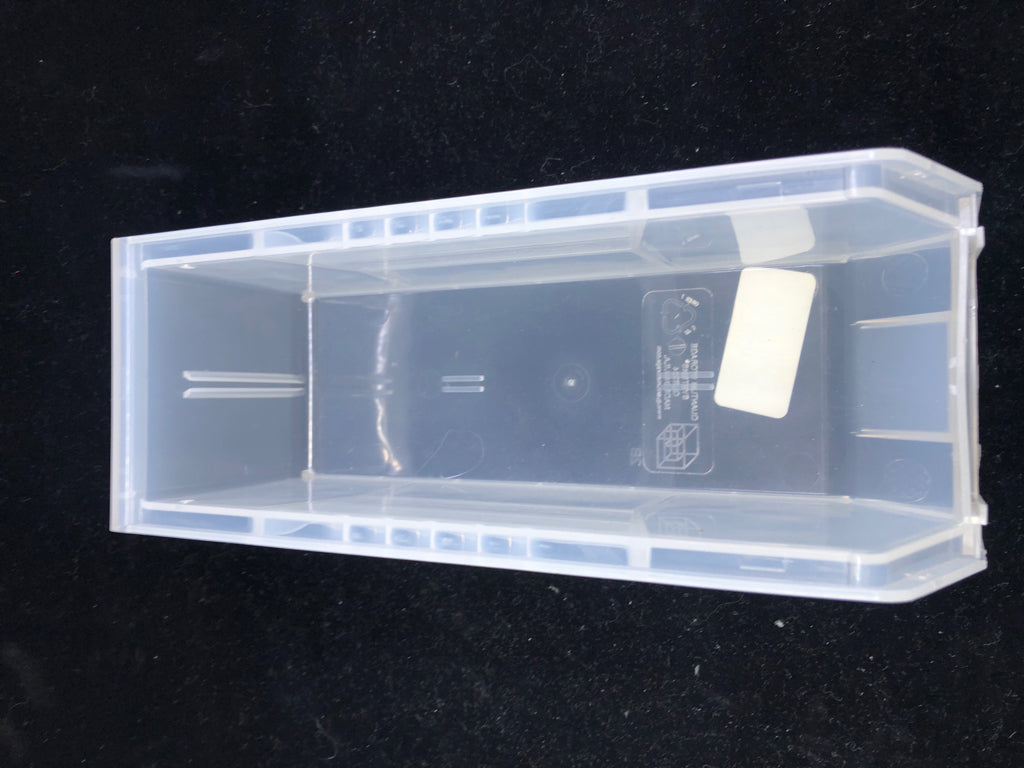 6 CLEAR CONTAINER STORE ORGANIZER COMES APART.