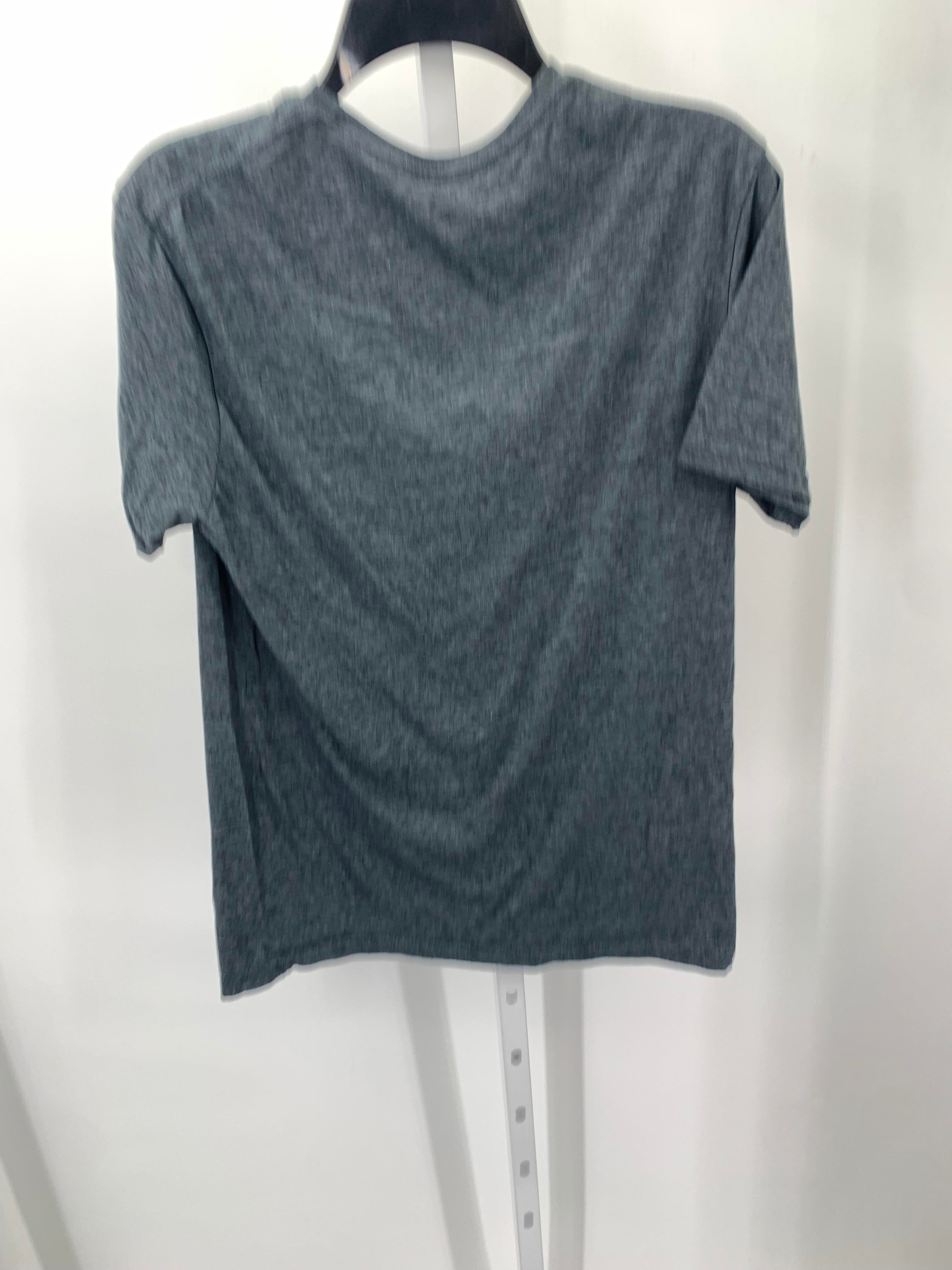 Size Medium Misses Short Sleeve Shirt