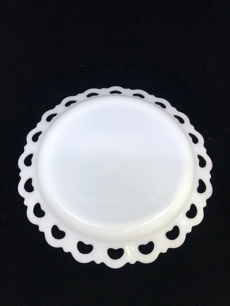 VTG LACE EDGE MILK GLASS PLATTER.