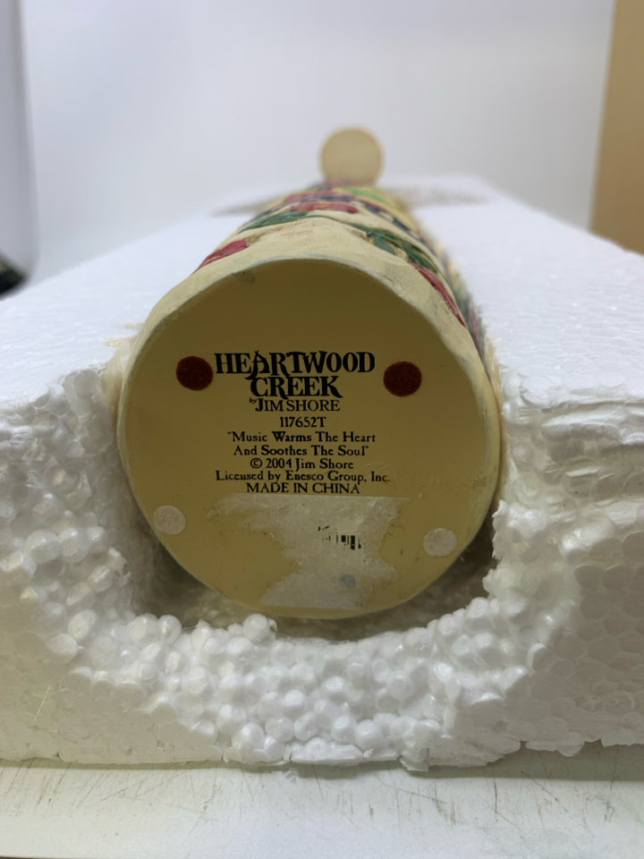 NIB TALL ANGEL MUSIC WARMS THE HEART 2004.