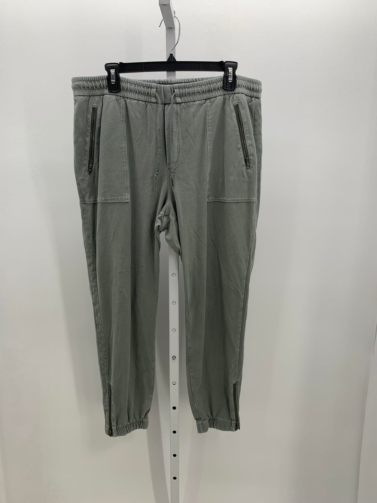 Athleta Size 16 Misses Pants