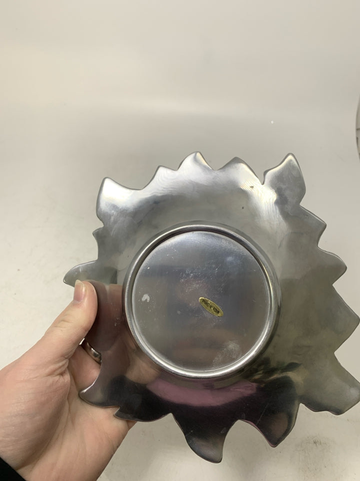 METAL POINSETTIA SHAPED CATCH ALL BOWL.