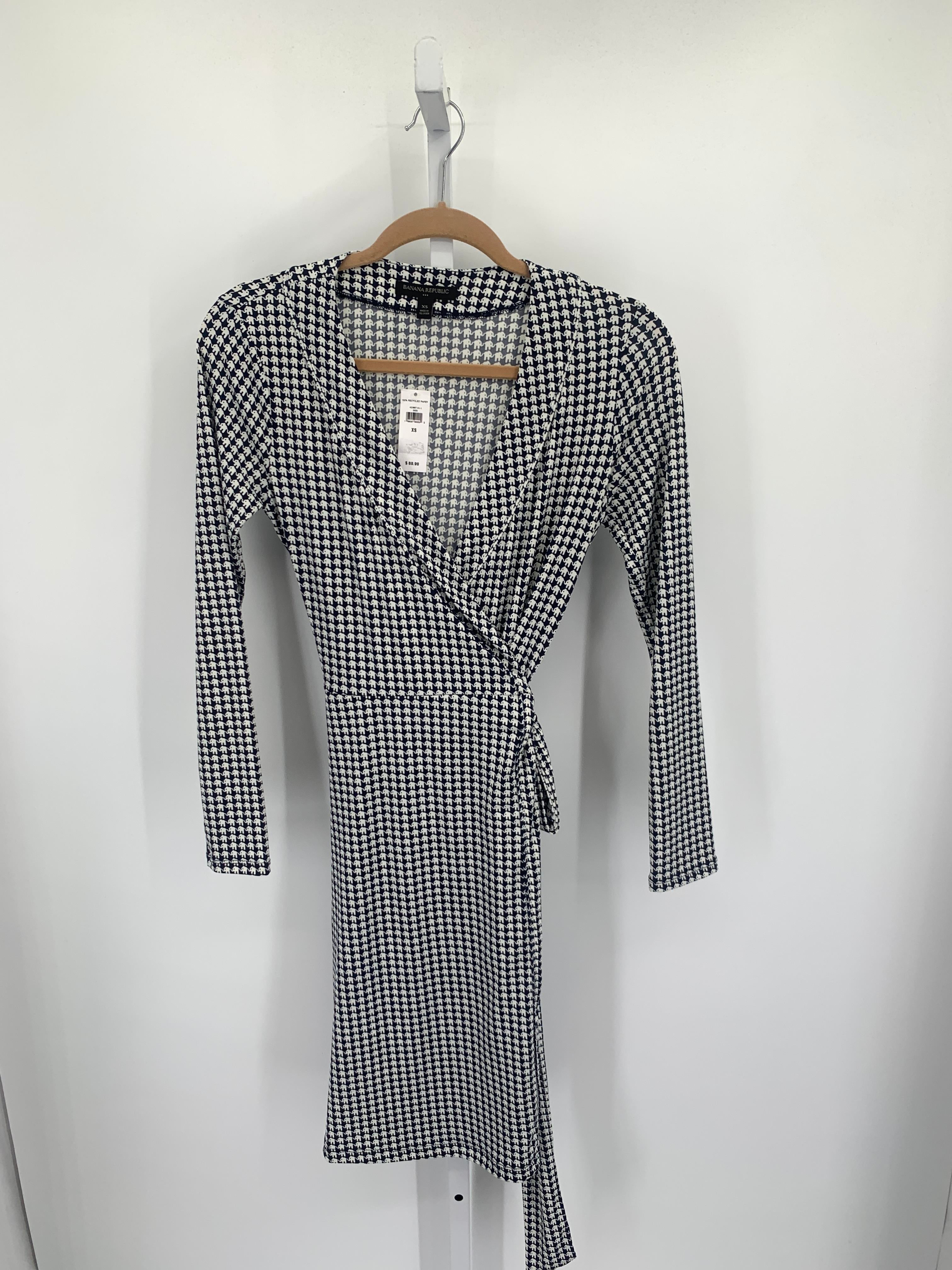 Banana Cabana Size X Small Misses Long Sleeve Dress