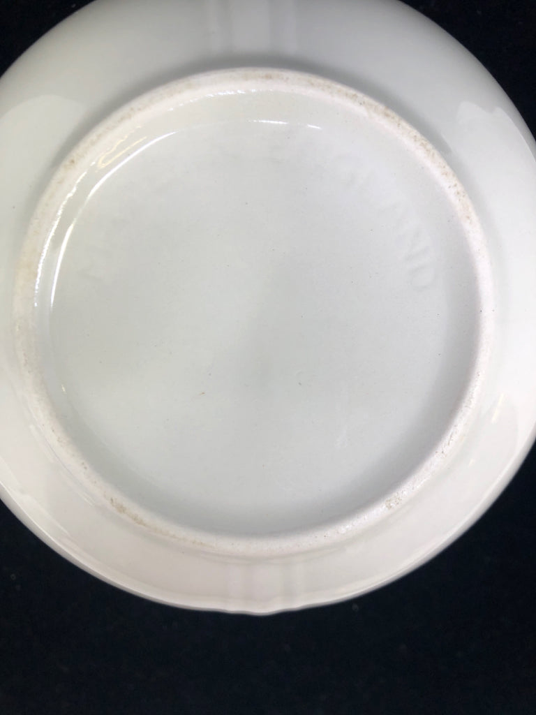 9 PC TEA POT + 4 CUP/SAUCERS -FOCUS PATTERN.