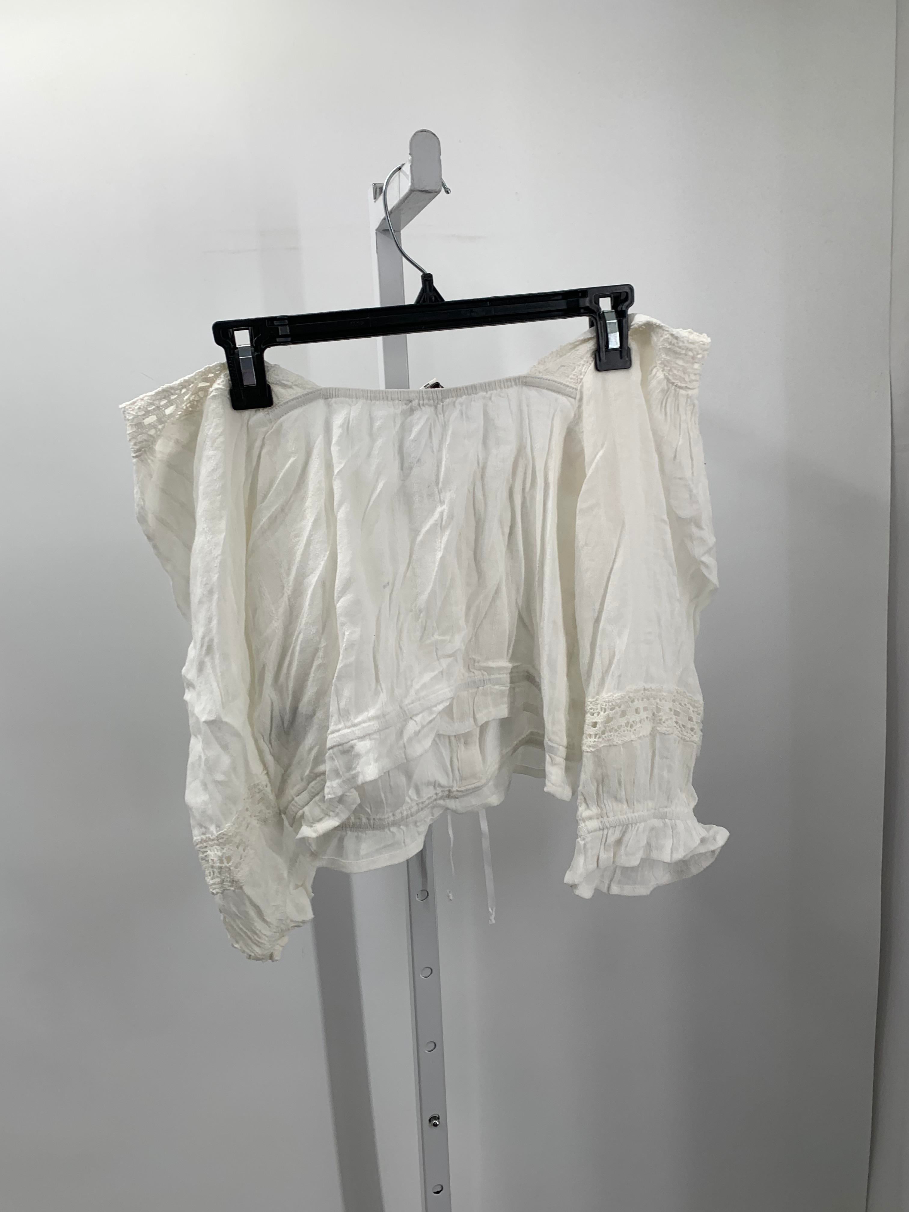 American Eagle Size Medium Juniors Long Sleeve Shirt