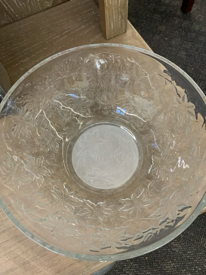GLASS SERVING BOWL W/ FROSTED POINSETTIA- PRINCESS HOUSE.
