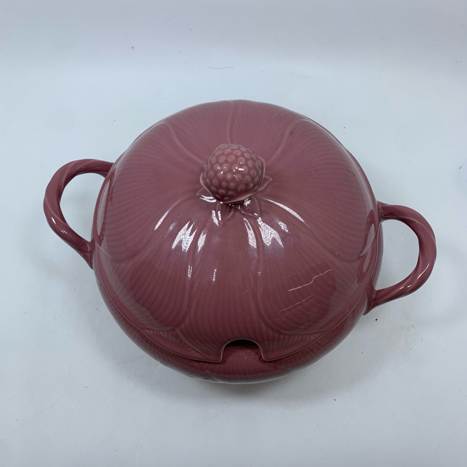 FLOWER BUD SOUP TUREEN.