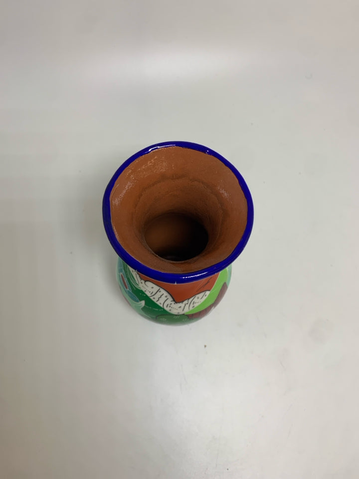 VIBRANT MEXICAN LANDSCAPE VASE.