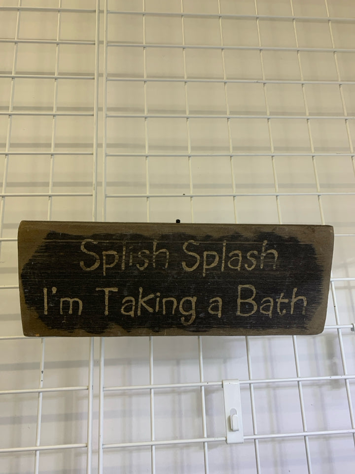 PRIMITIVE  SPLISH SPLASH WOOD BLOCK HANGING SIGN.