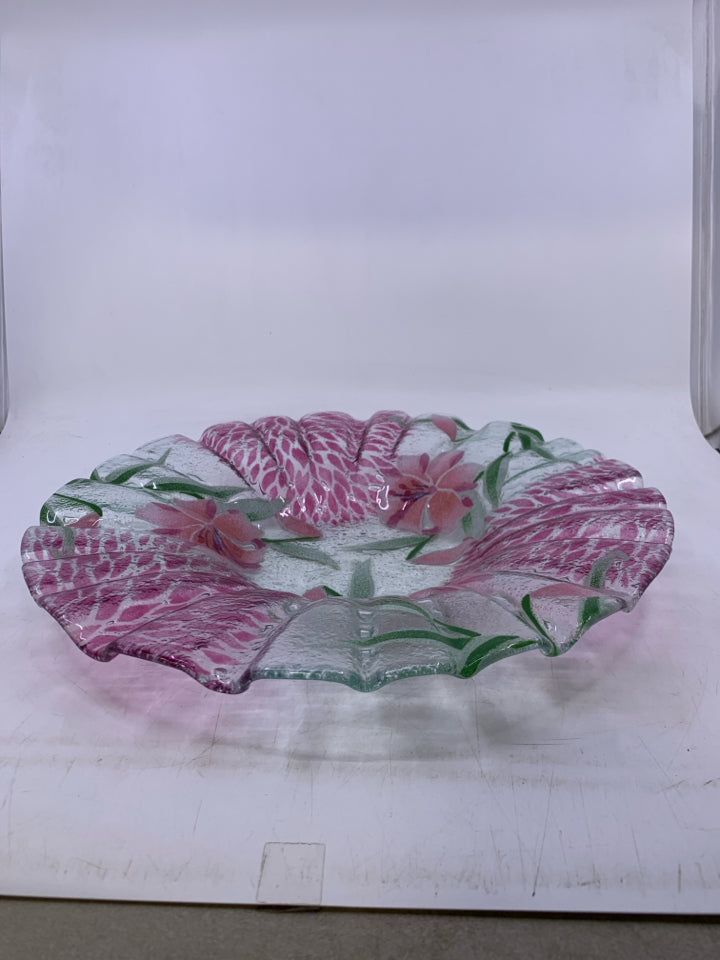 FUSED GLASS PINK FLORAL GLASS BOWL W/ RUFFLED EDGE.