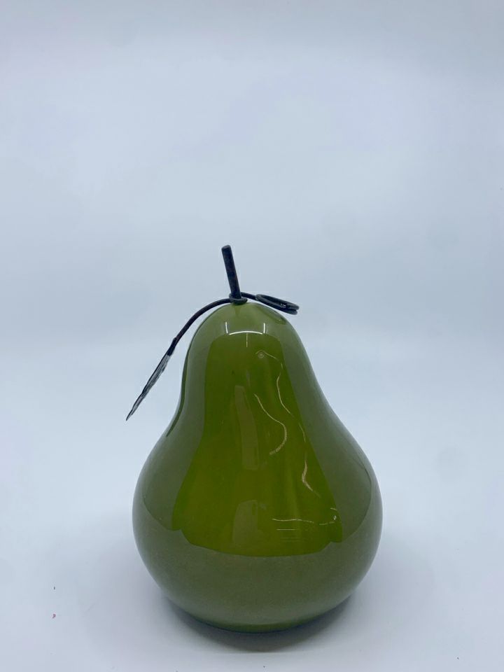 LIGHT GREEN PEAR W METAL LEAF.